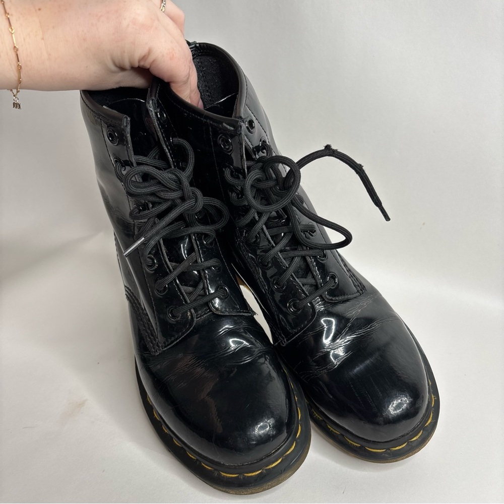 Dr Marten 1460 Women's Patent Leather Lace Up Boots size 8 - Picture 3 of 10